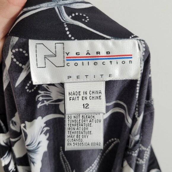 Nygard Collection Vintage Black Floral 90s Skirt Button Front Lightweight Petite - Picture 8 of 9